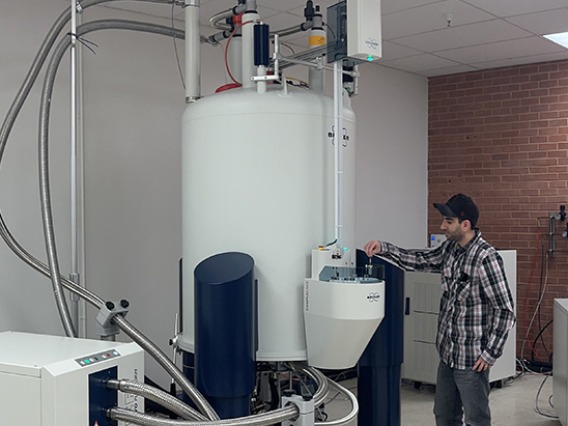 MSC facility with high field NMR instrument