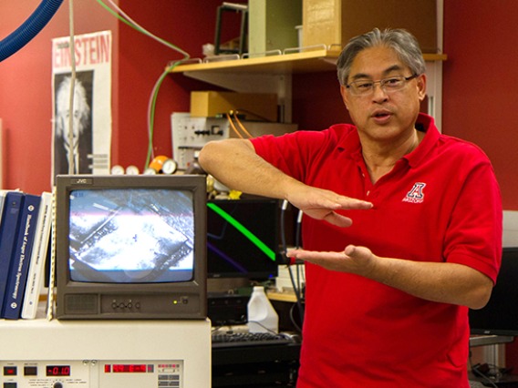 Paul teaching about photoelectron spectroscopy
