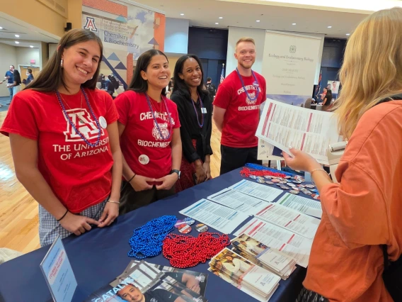 CBC Advisor and Ambassadors at the Meet Your Major Fair